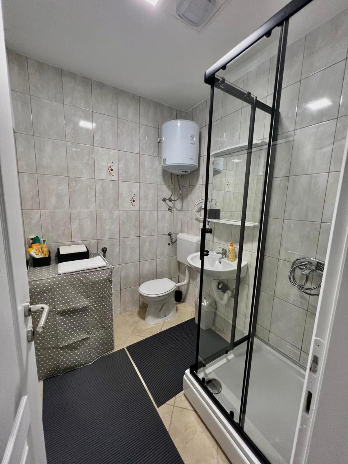 New Luxe Apartments Mostar Buitenkant foto